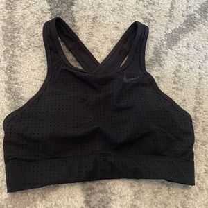 Black nike sports bra